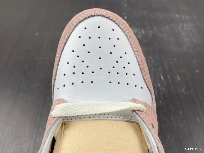 HYPE Retro Air Pink Jordan High 1 (Women's) OG FD2596-600 Washed 0620